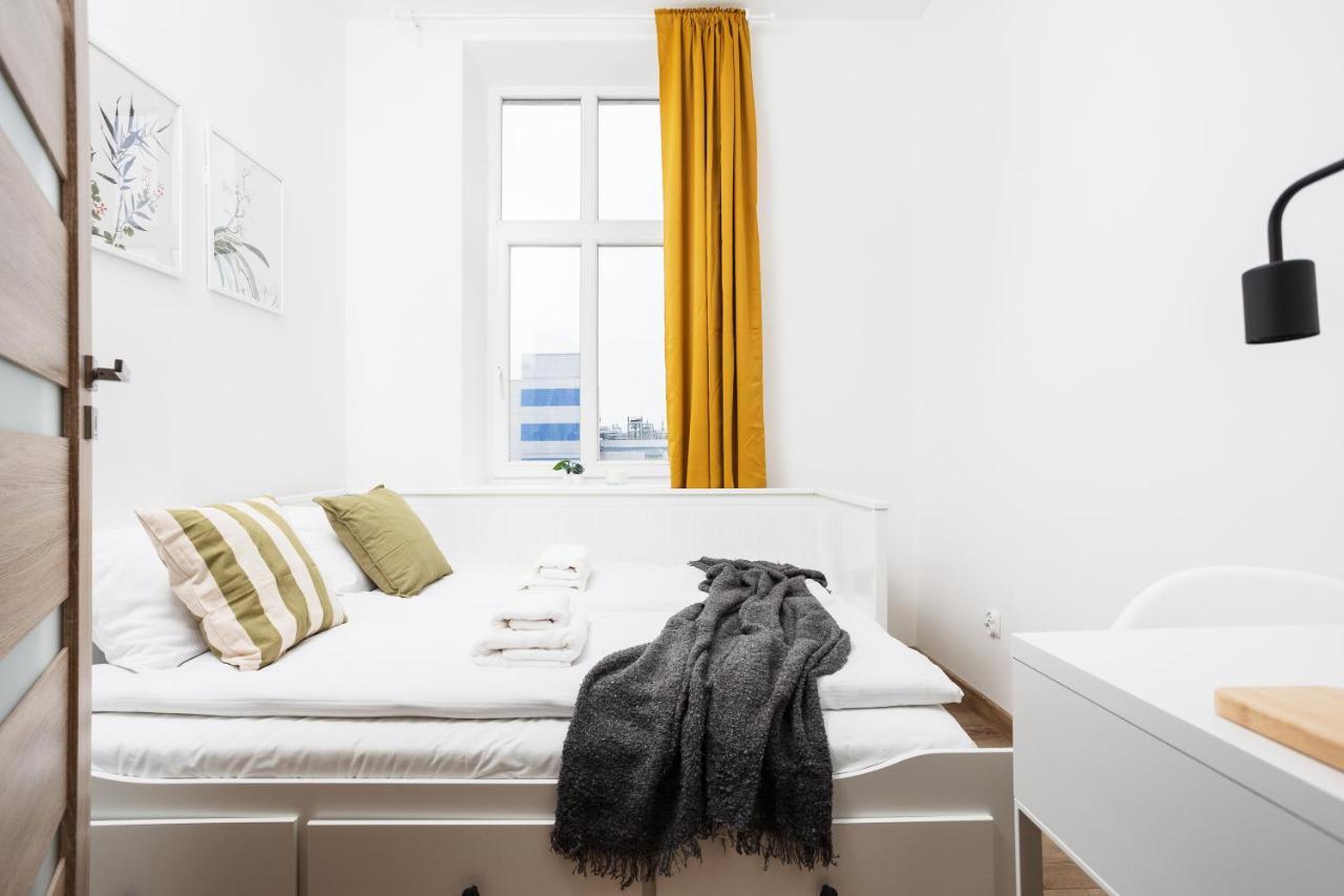 Bosacka Apartments X 1' Main Train & Bus Station - By Upstairs كراكوفيا المظهر الخارجي الصورة
